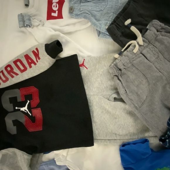 17 Piece Toddler Boys Bundle 12mos - 24mos - Picture 5 of 10